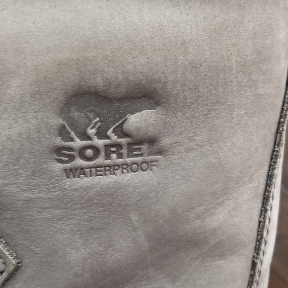 Sorel Waterproof ladies boots- size 7 - Picture 7 of 8